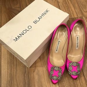 Authentic Manolo Blahnik high heel in women size 37